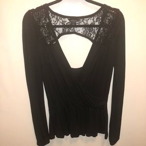 Long sleeve Moda International top